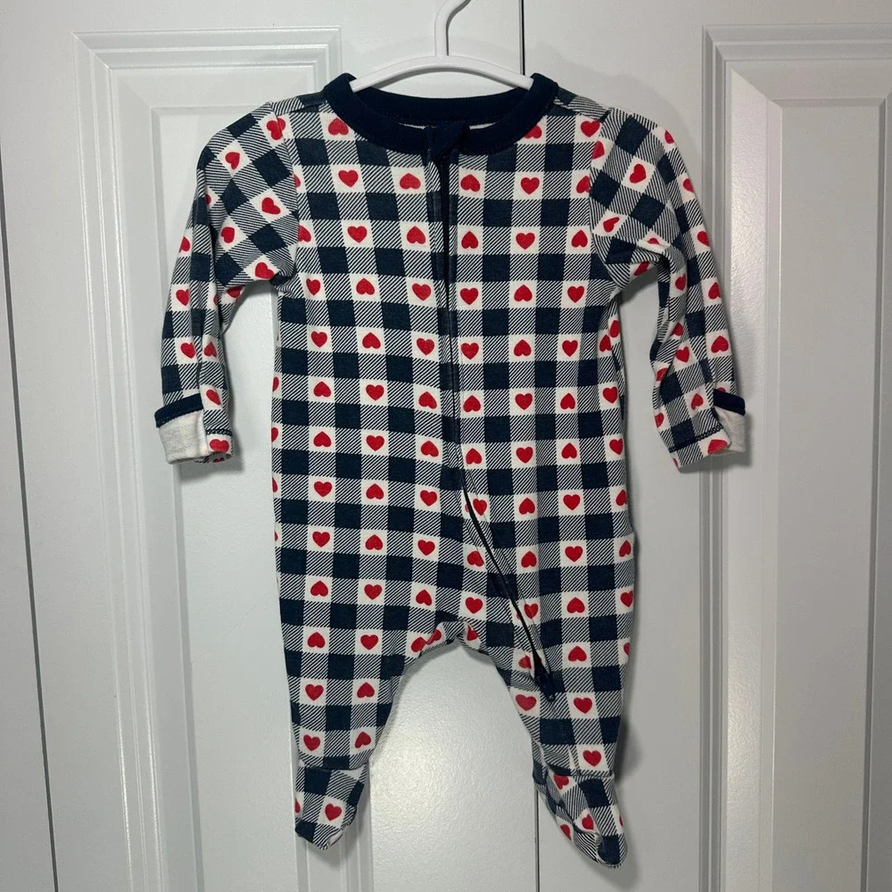 Old Navy Footed Sleeper Baby Newborn Navy Blue Gingham Heart 2-Way Zip Pajamas